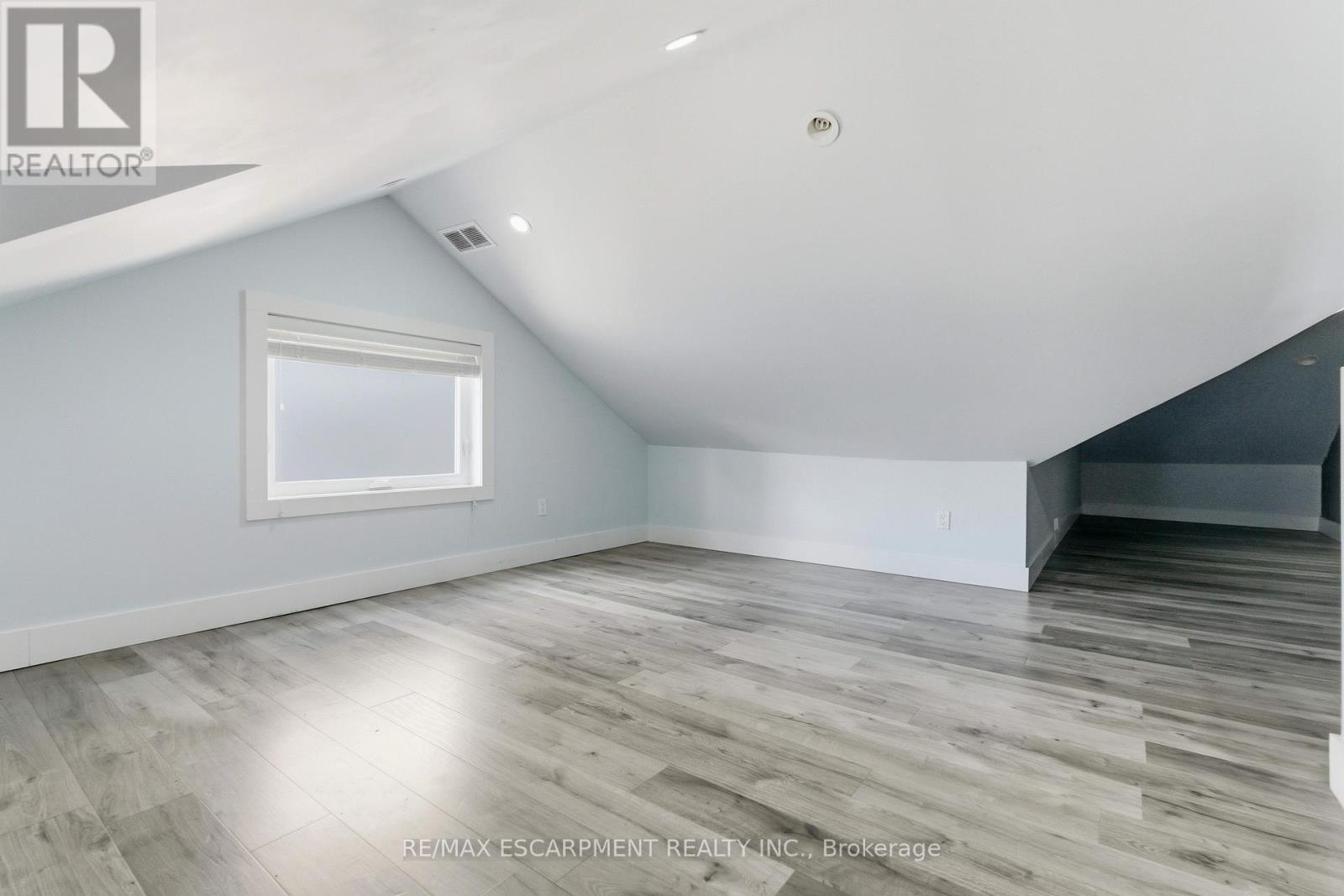 199 Jackson Street E, Hamilton, Ontario  L8N 1L7 - Photo 25 - X12456424