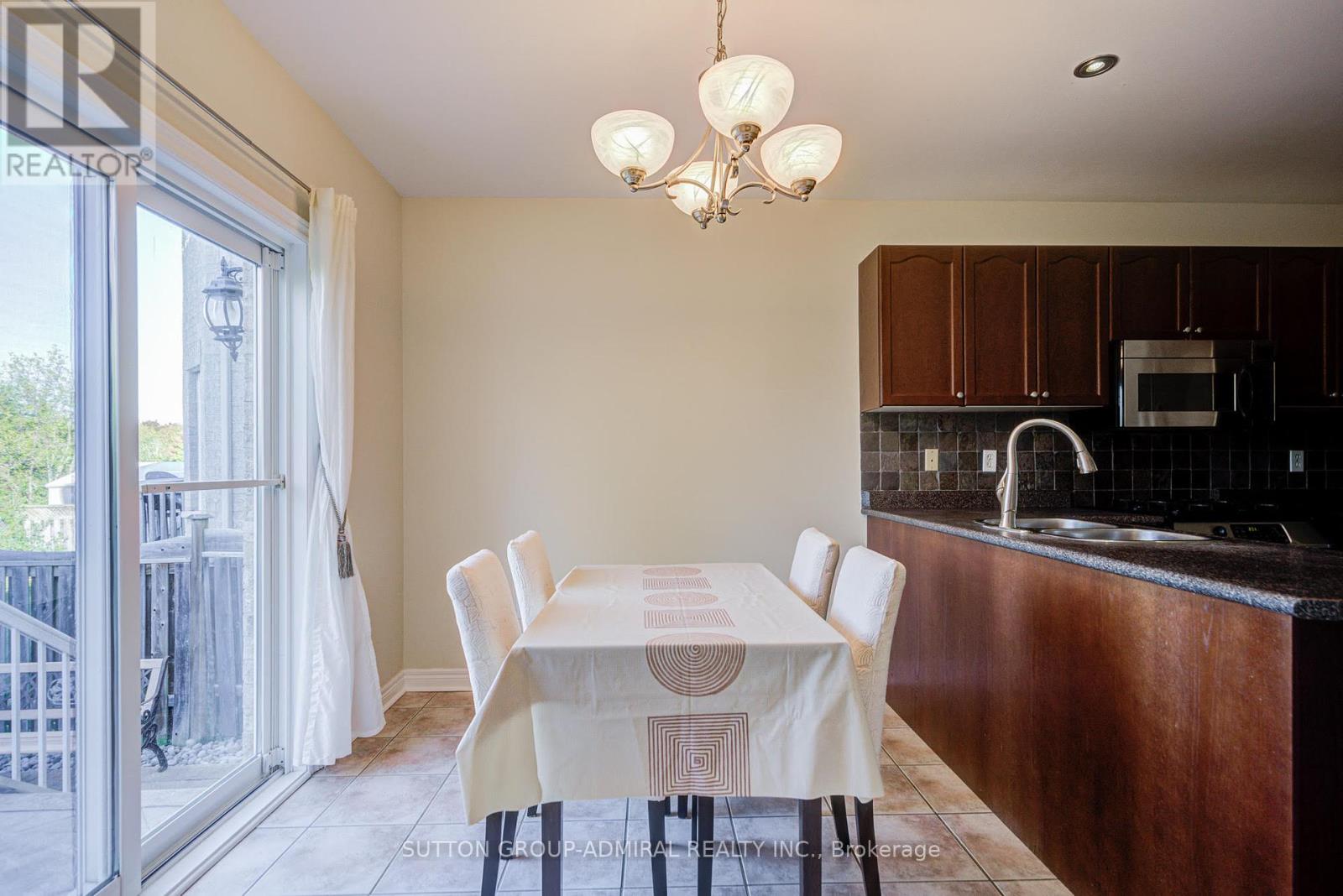 6 Lorridge Street, Richmond Hill, Ontario  L4E 4E6 - Photo 13 - N12456391