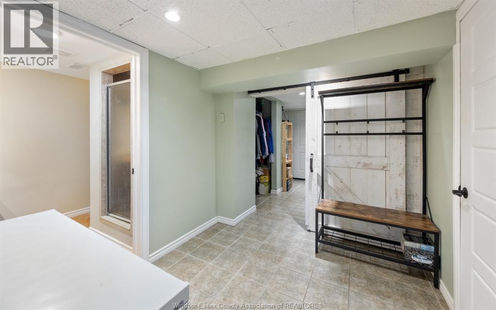 1624 Kamloops, Windsor, Ontario  N8W 5V3 - Photo 28 - 25025856