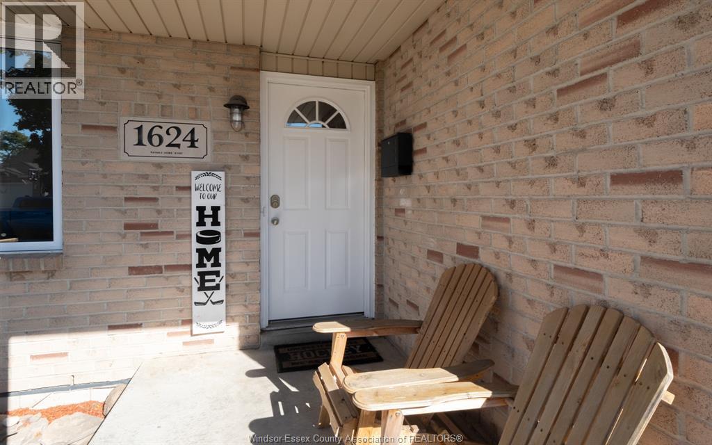 1624 Kamloops, Windsor, Ontario  N8W 5V3 - Photo 4 - 25025856
