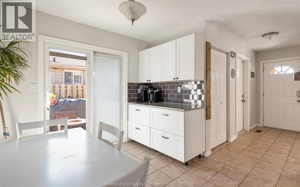 1624 Kamloops, Windsor, Ontario  N8W 5V3 - Photo 9 - 25025856