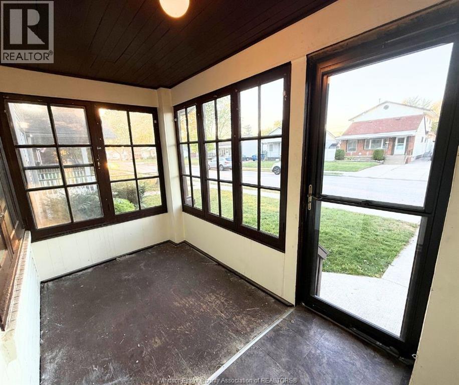 1521 Pelletier Street, Windsor, Ontario  N9B 1S4 - Photo 4 - 25025861