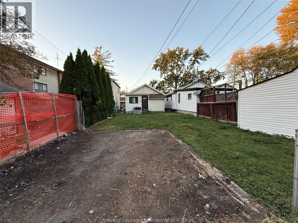 1521 Pelletier Street, Windsor, Ontario  N9B 1S4 - Photo 17 - 25025861