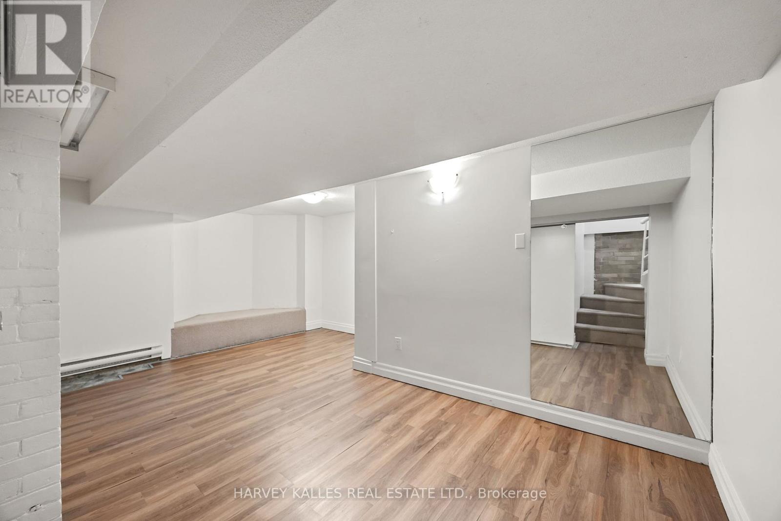 101 - 440 Avenue Road, Toronto, Ontario  M4V 1J8 - Photo 14 - C12448198