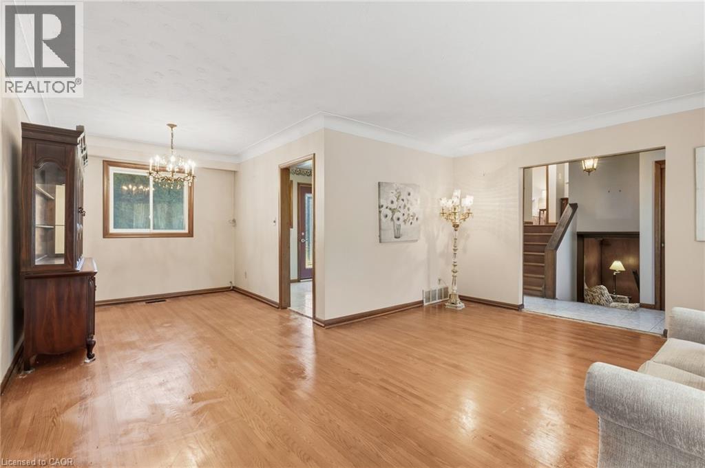 241 Tottenham Road, Burlington, Ontario  L7L 4G5 - Photo 16 - 40778054