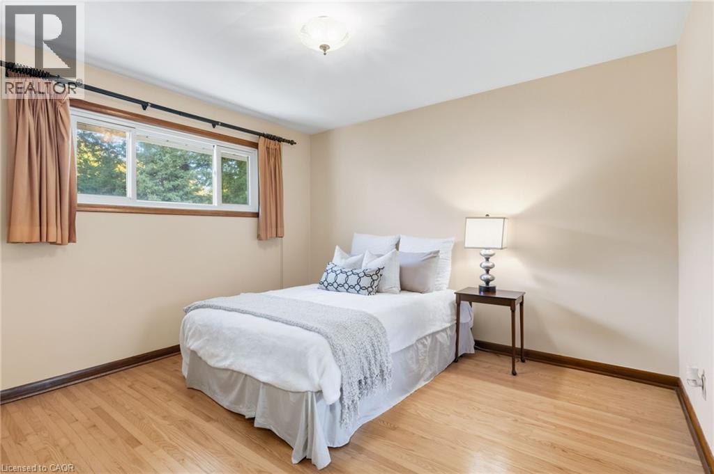 241 Tottenham Road, Burlington, Ontario  L7L 4G5 - Photo 19 - 40778054