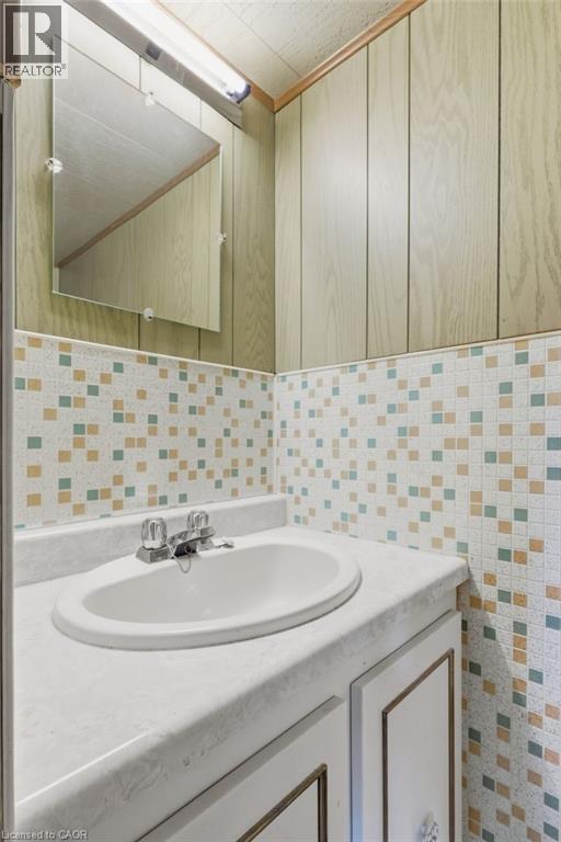 241 Tottenham Road, Burlington, Ontario  L7L 4G5 - Photo 29 - 40778054