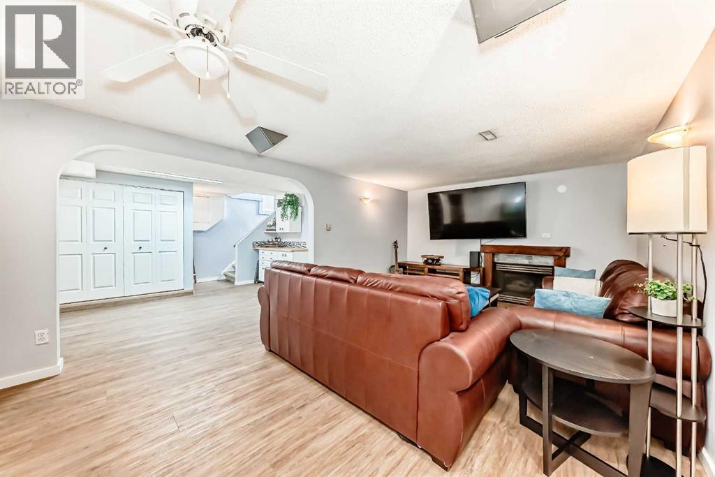 8 Abadan Crescent Ne, Calgary, Alberta  T2A 6N9 - Photo 27 - A2258387