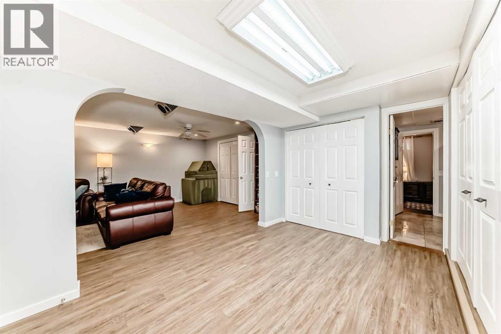 8 Abadan Crescent Ne, Calgary, Alberta  T2A 6N9 - Photo 31 - A2258387