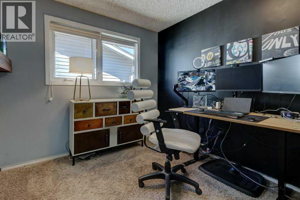 3240 Doverville Crescent Se, Calgary, Alberta  T2B 1T9 - Photo 17 - A2261326