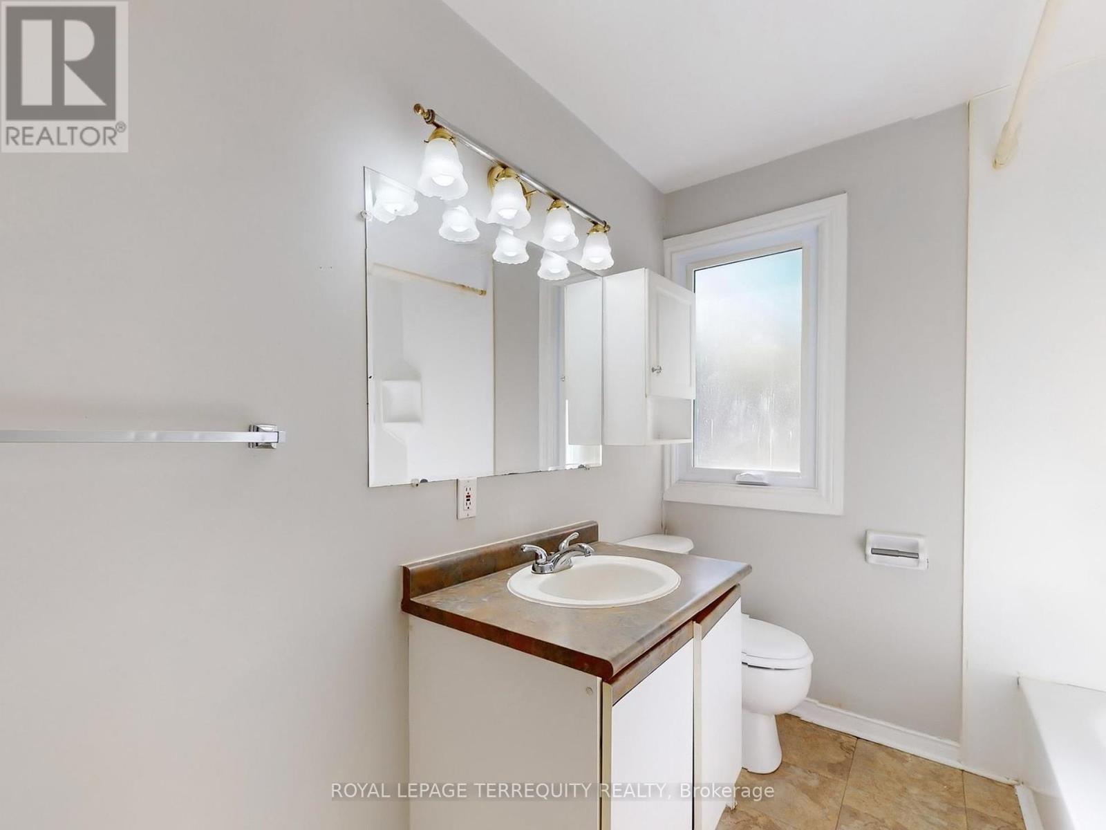 40 Brennan Avenue, Barrie, Ontario  L4N 3X3 - Photo 21 - S12440160
