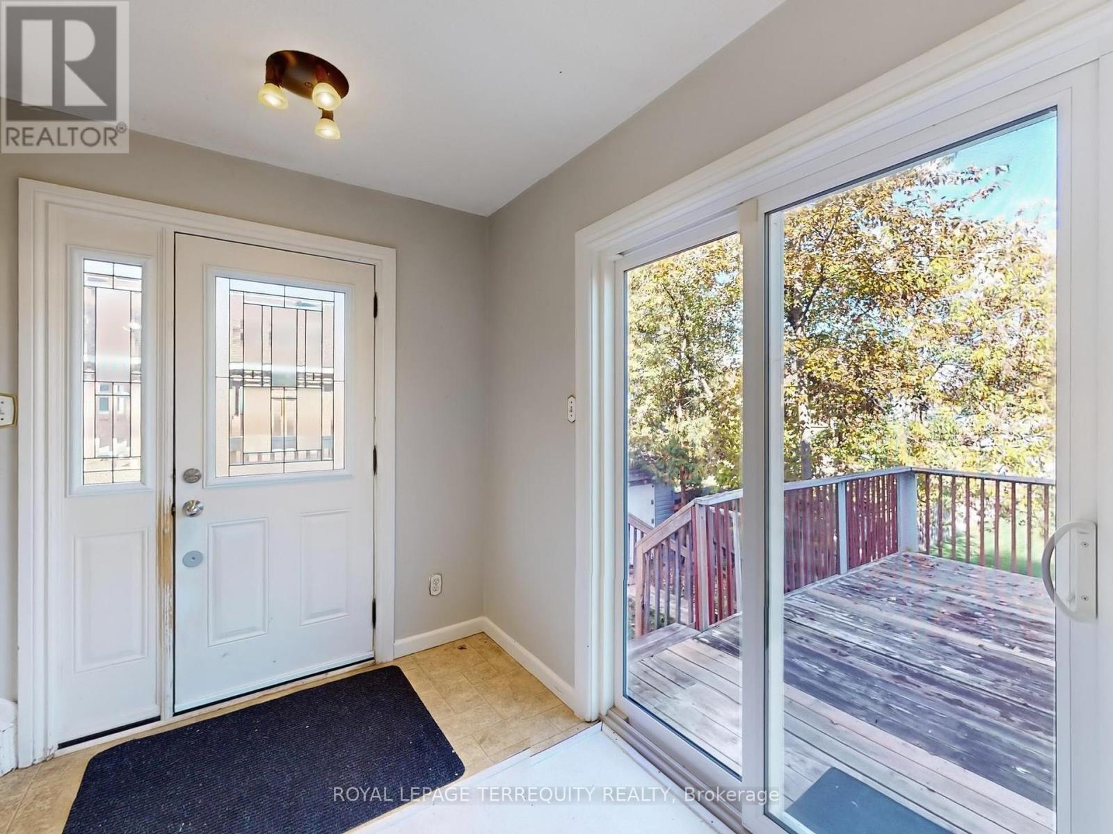 40 Brennan Avenue, Barrie, Ontario  L4N 3X3 - Photo 4 - S12440160