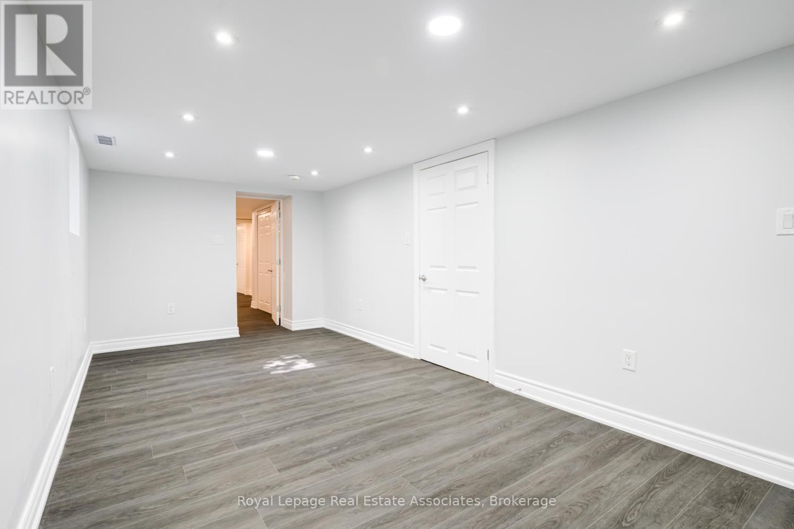 41 Woolley Street, Cambridge, Ontario  N1R 5J7 - Photo 8 - X12455634
