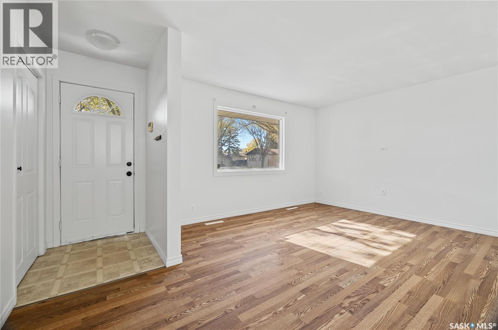 1222 7th Avenue N, Regina, Saskatchewan  S4R 0H4 - Photo 6 - SK020569