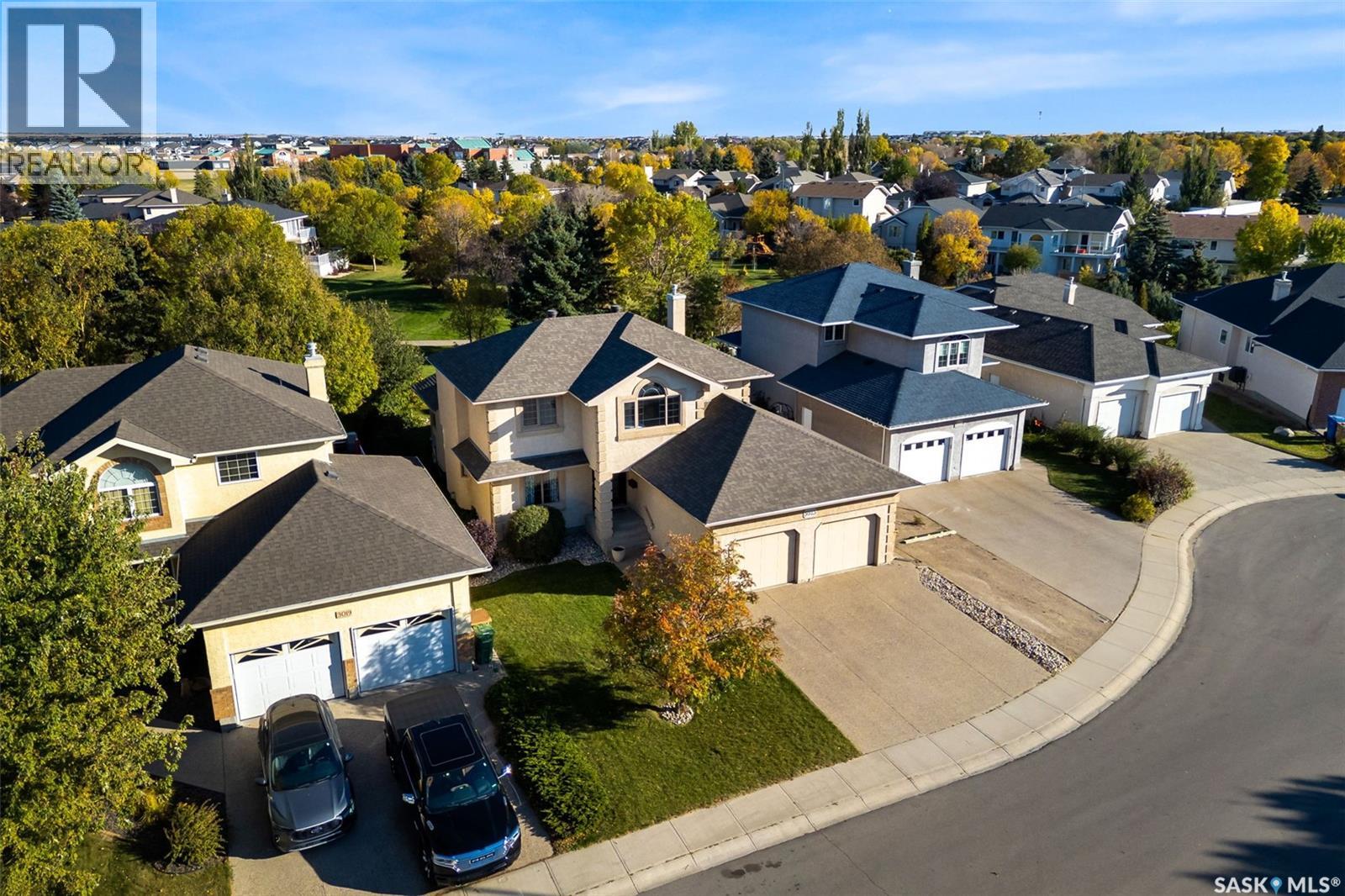 3023 Wimbledon Drive, Regina, Saskatchewan  S4V 2Y2 - Photo 2 - SK020465