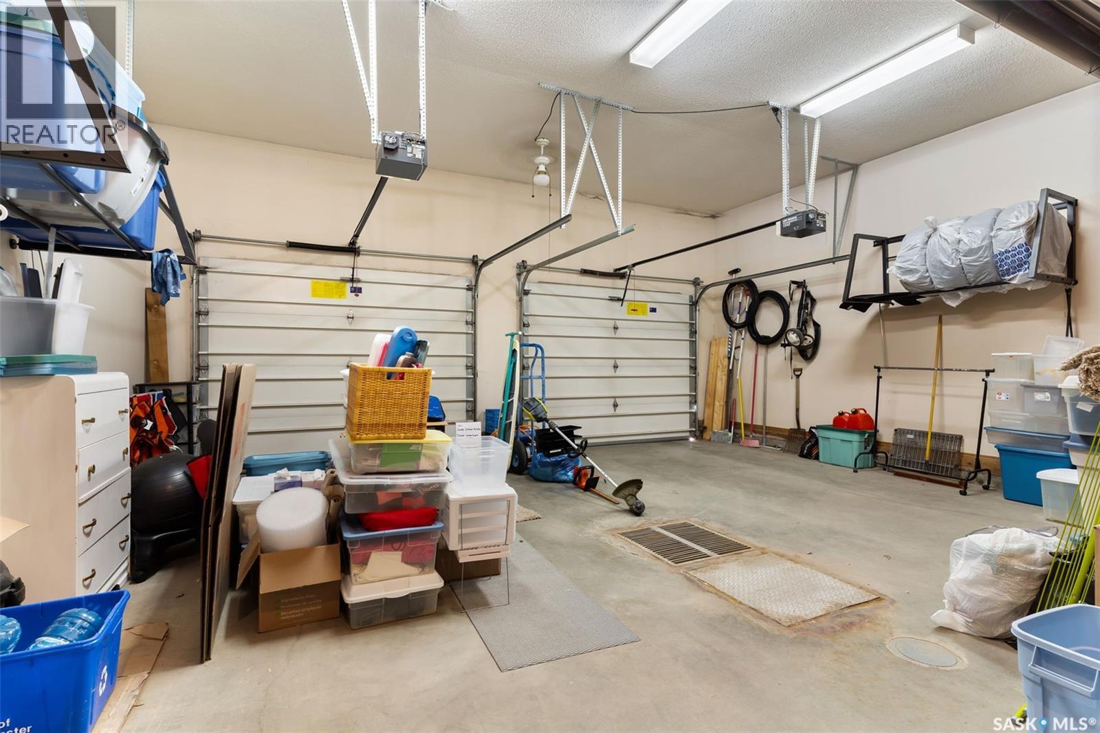 3023 Wimbledon Drive, Regina, Saskatchewan  S4V 2Y2 - Photo 41 - SK020465