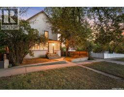 827 Elgin AVENUE Palliser