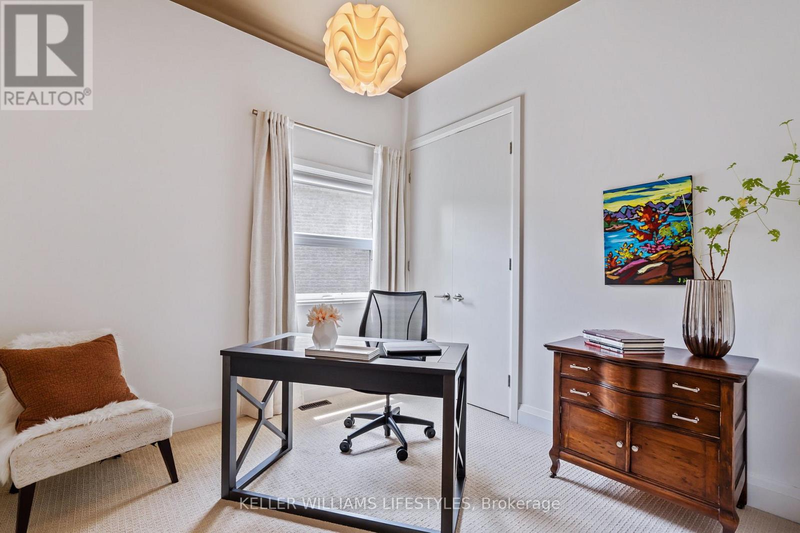 Photo 26 of 42 for 649 Valleystream Walk