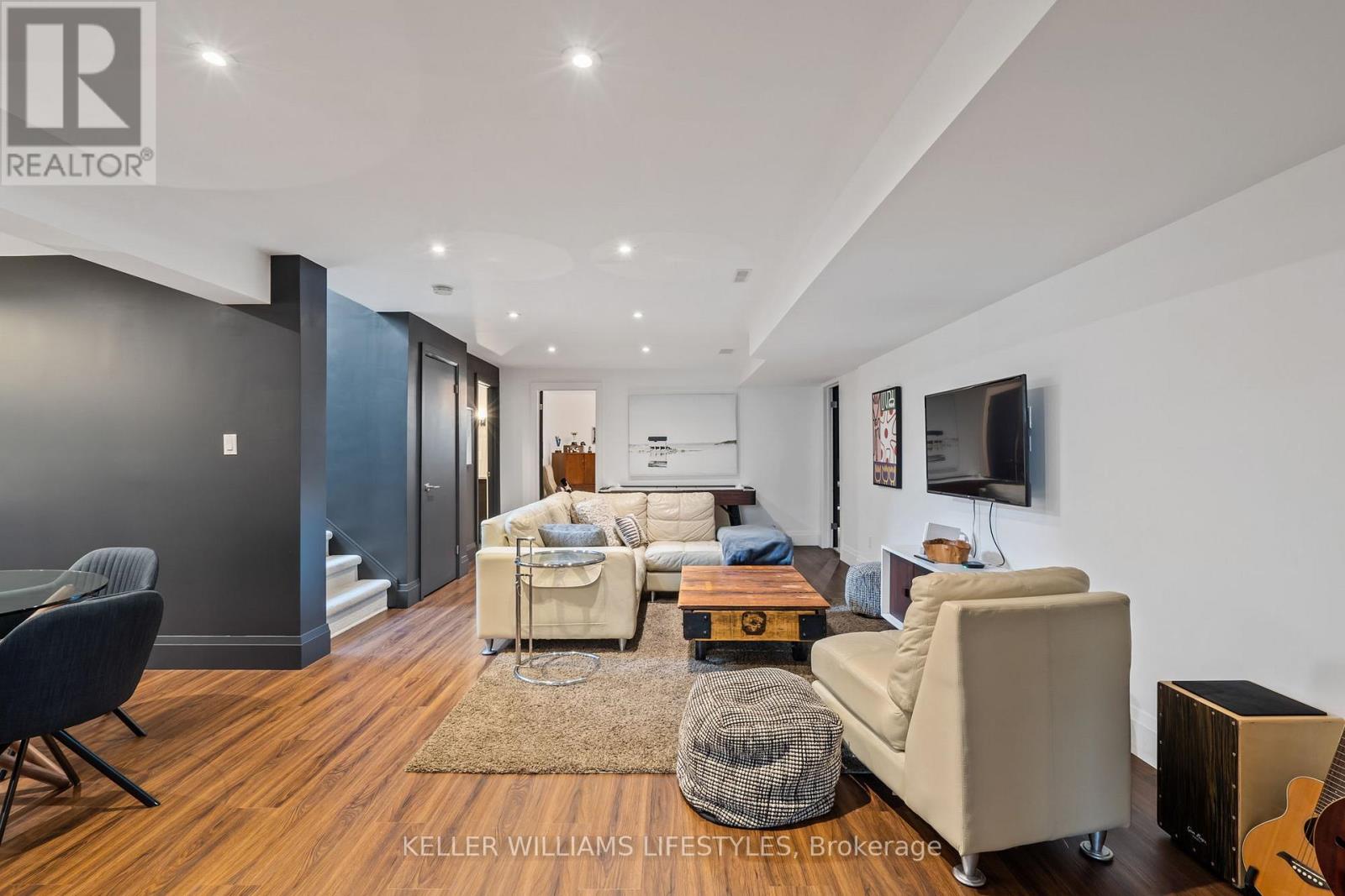 Photo 29 of 42 for 649 Valleystream Walk