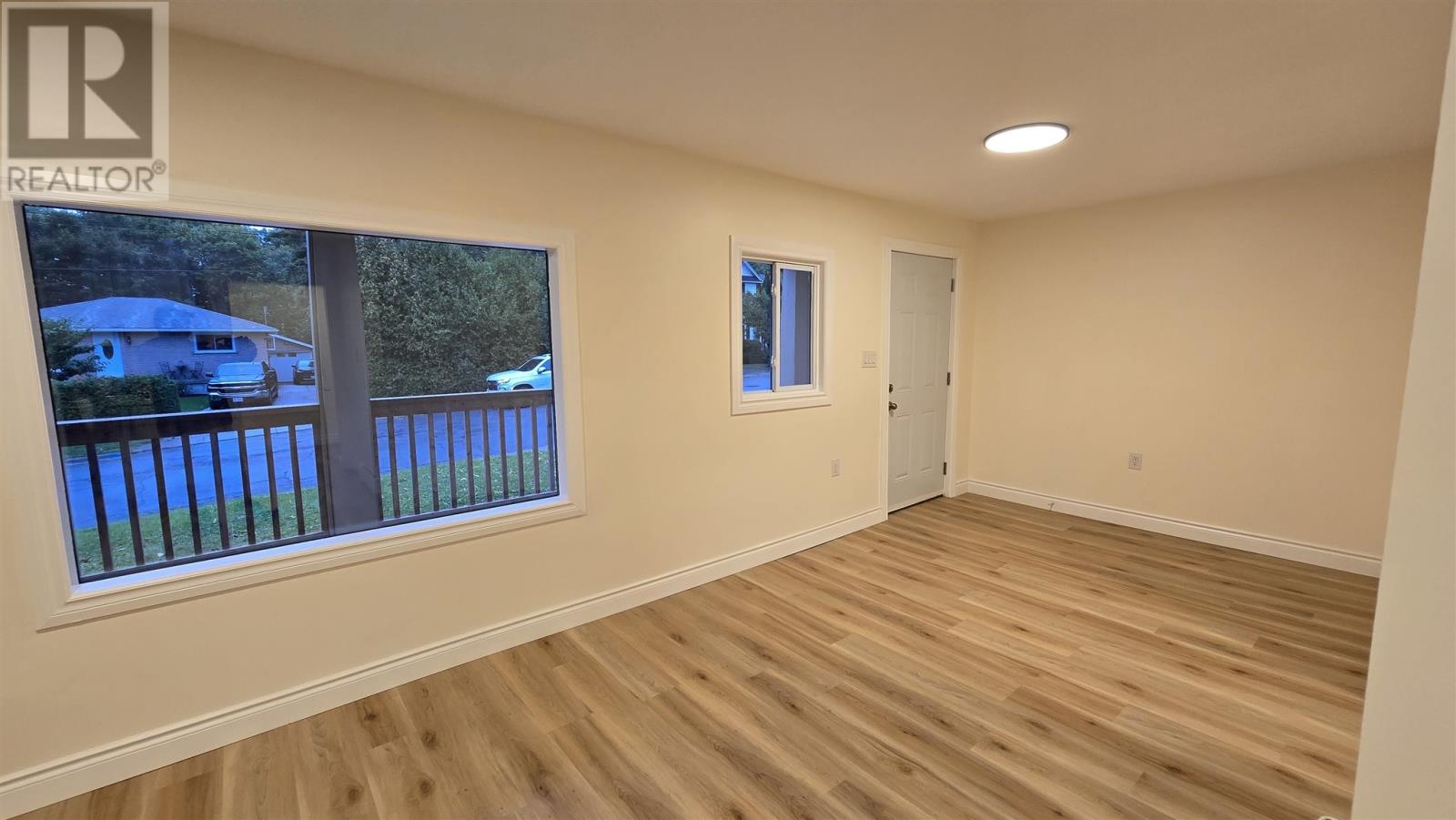 42 Knox Ave, Sault Ste. Marie, Ontario  P6B 3X9 - Photo 9 - SM252750