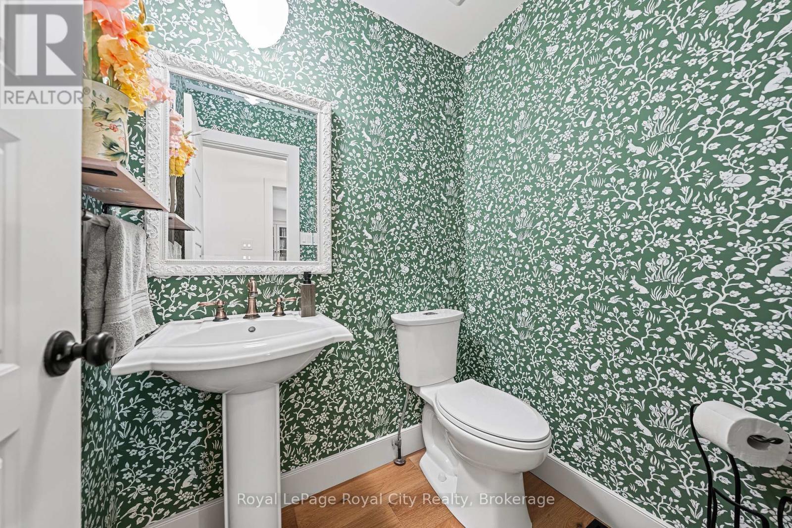 35 Monticello Crescent, Guelph, Ontario  N1G 2M1 - Photo 25 - X12456525