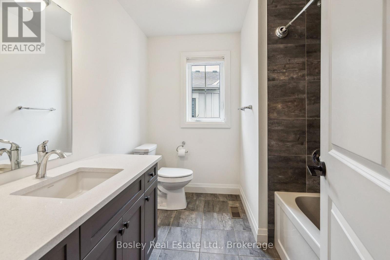 213 Yellow Birch Crescent, Blue Mountains, Ontario  L9Y 0R4 - Photo 25 - X12456533
