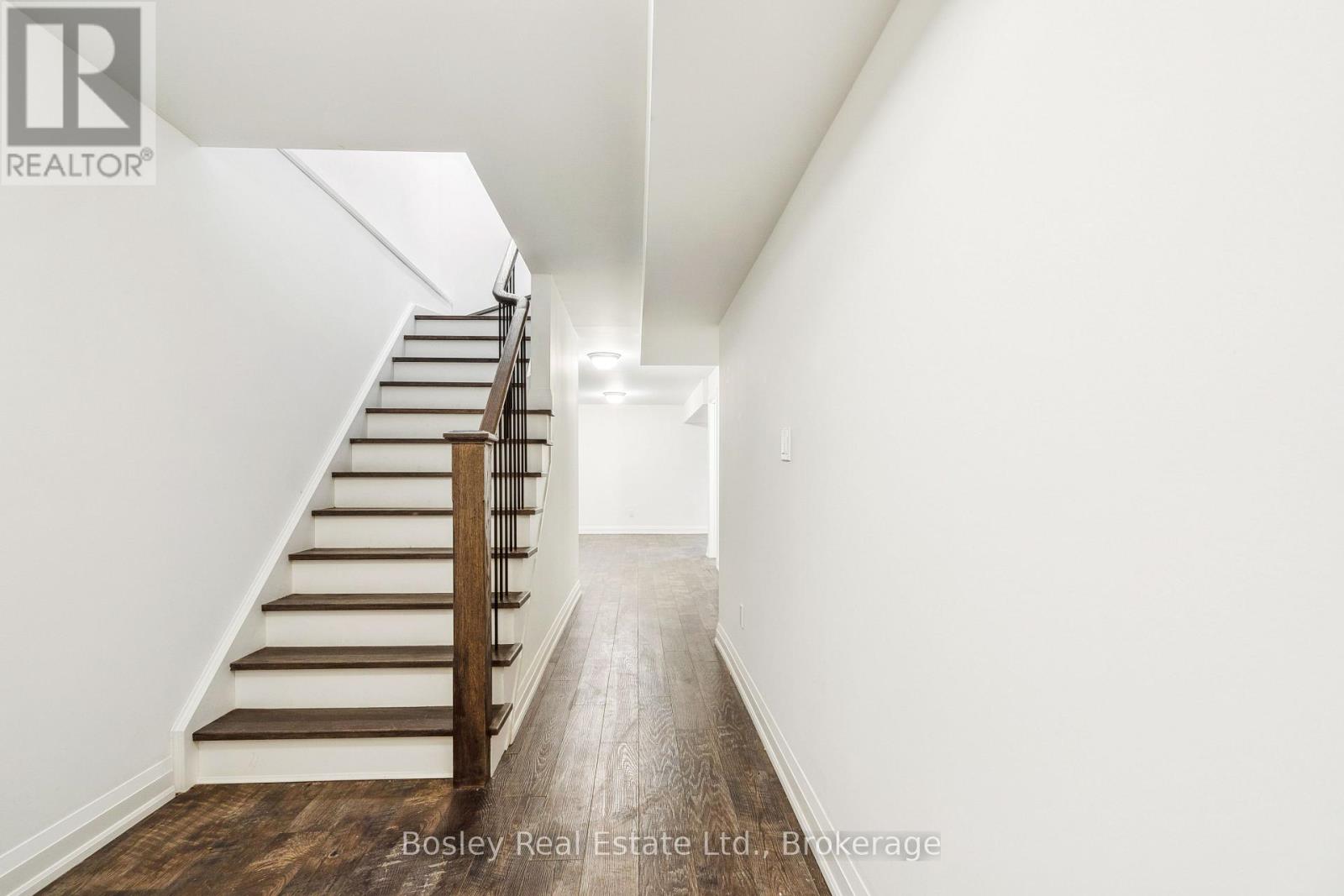 213 Yellow Birch Crescent, Blue Mountains, Ontario  L9Y 0R4 - Photo 26 - X12456533