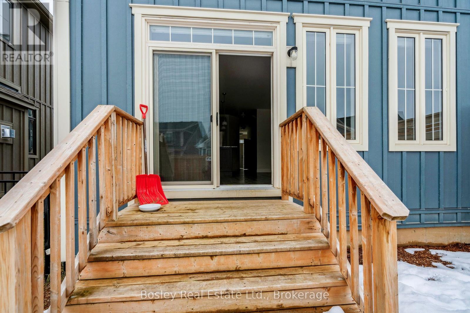 213 Yellow Birch Crescent, Blue Mountains, Ontario  L9Y 0R4 - Photo 34 - X12456533