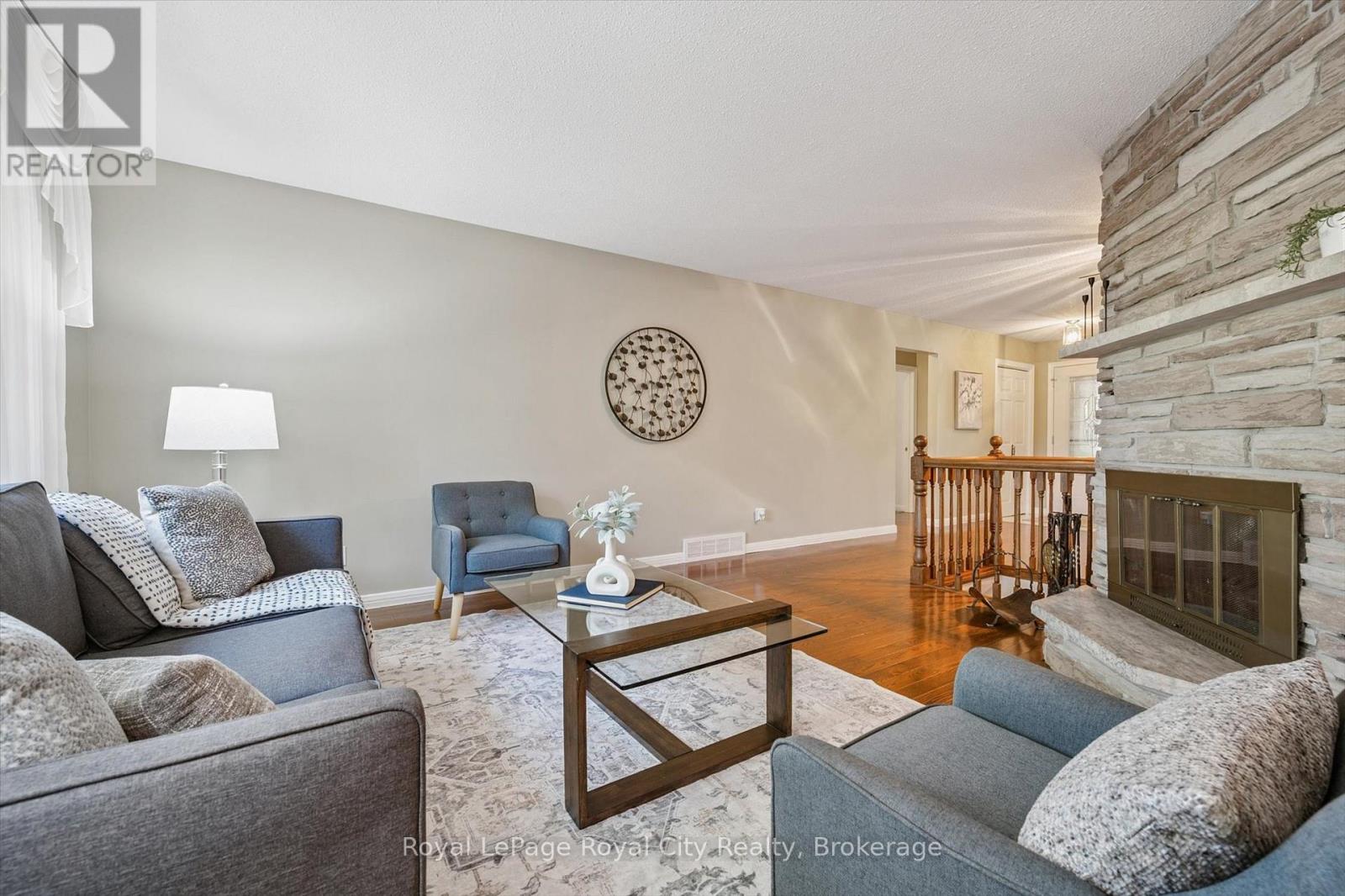 75 Shadybrook Crescent, Guelph, Ontario  N1G 3H6 - Photo 11 - X12456537
