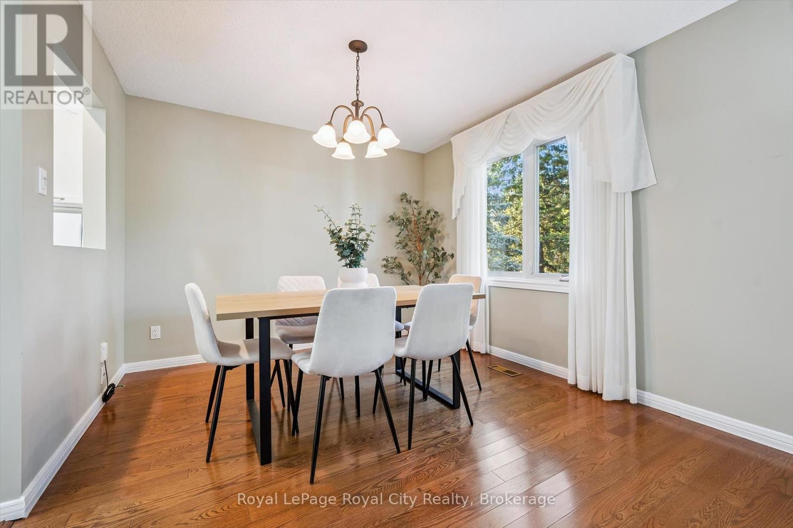 75 Shadybrook Crescent, Guelph, Ontario  N1G 3H6 - Photo 13 - X12456537
