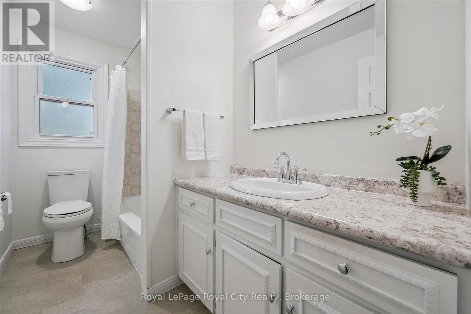 75 Shadybrook Crescent, Guelph, Ontario  N1G 3H6 - Photo 27 - X12456537