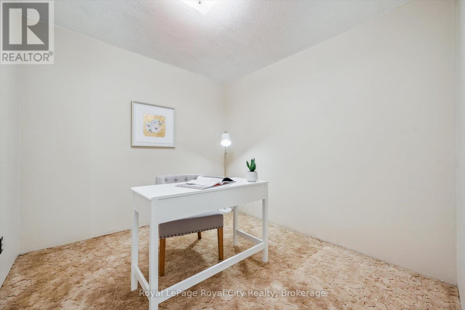 75 Shadybrook Crescent, Guelph, Ontario  N1G 3H6 - Photo 35 - X12456537