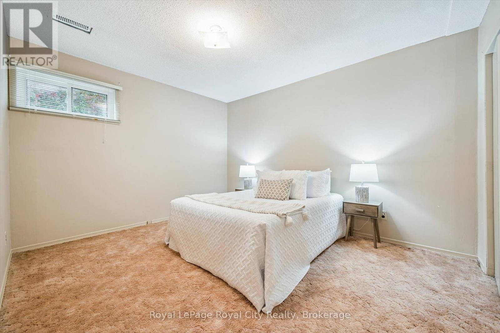 75 Shadybrook Crescent, Guelph, Ontario  N1G 3H6 - Photo 36 - X12456537