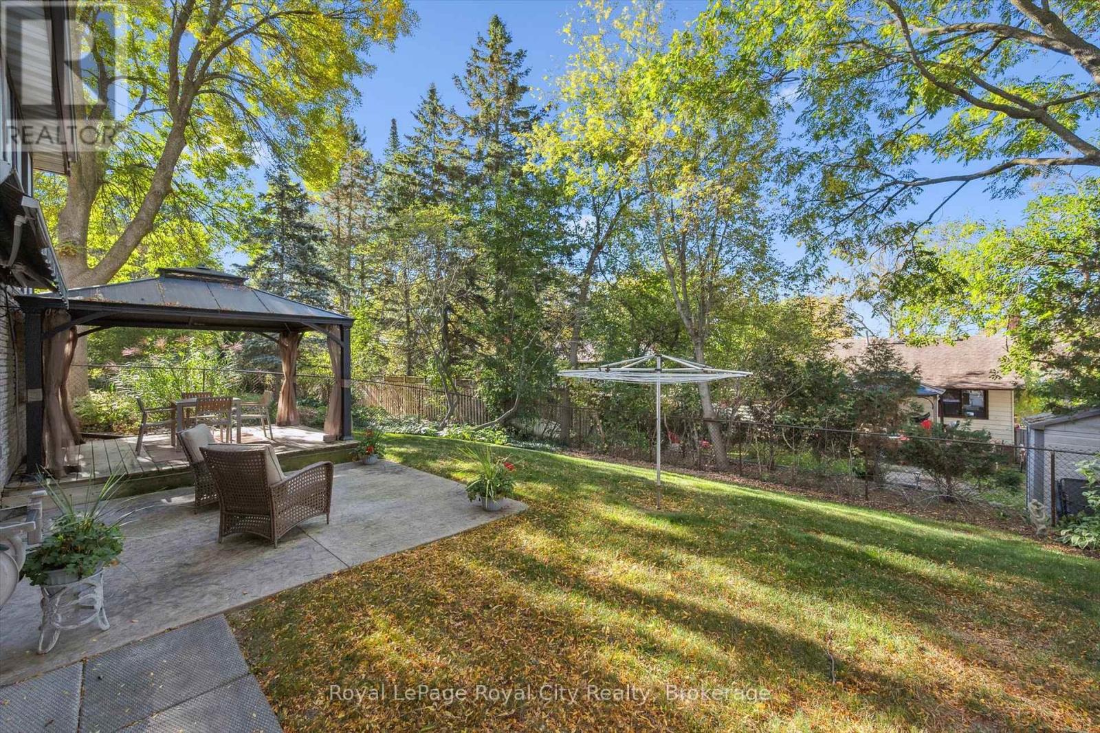 75 Shadybrook Crescent, Guelph, Ontario  N1G 3H6 - Photo 42 - X12456537