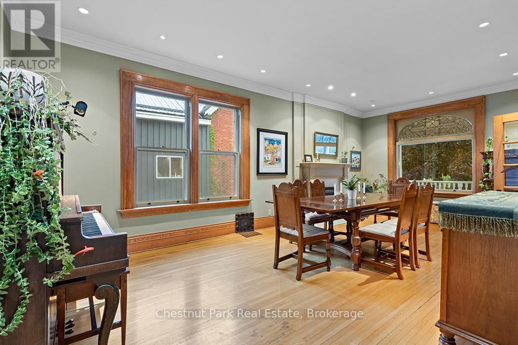 689 4th Avenue E, Owen Sound, Ontario  N4K 2N3 - Photo 22 - X12456546