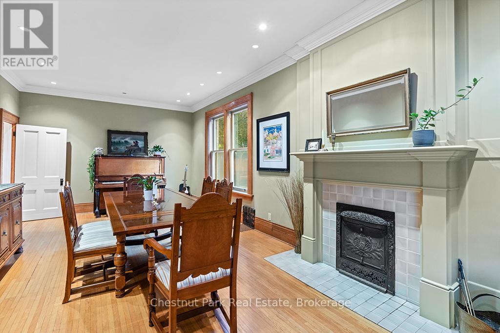 689 4th Avenue E, Owen Sound, Ontario  N4K 2N3 - Photo 23 - X12456546
