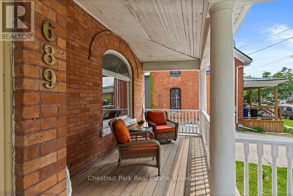 689 4th Avenue E, Owen Sound, Ontario  N4K 2N3 - Photo 3 - X12456546