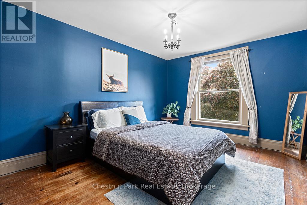689 4th Avenue E, Owen Sound, Ontario  N4K 2N3 - Photo 36 - X12456546