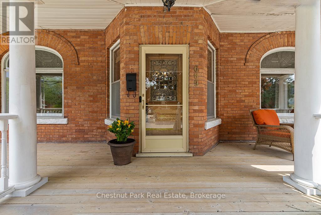 689 4th Avenue E, Owen Sound, Ontario  N4K 2N3 - Photo 5 - X12456546