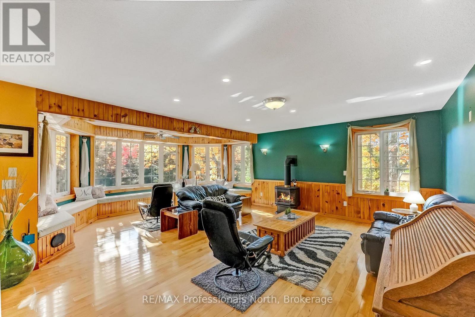 1966 Bacon Road, Minden Hills (Snowdon), Ontario  K0M 2A1 - Photo 14 - X12456562