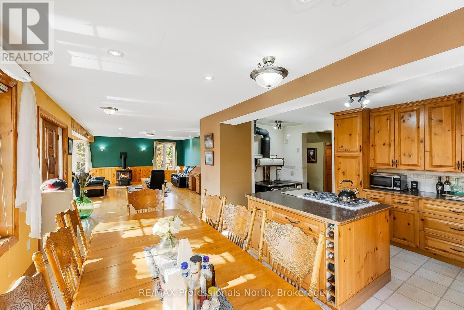 1966 Bacon Road, Minden Hills (Snowdon), Ontario  K0M 2A1 - Photo 19 - X12456562