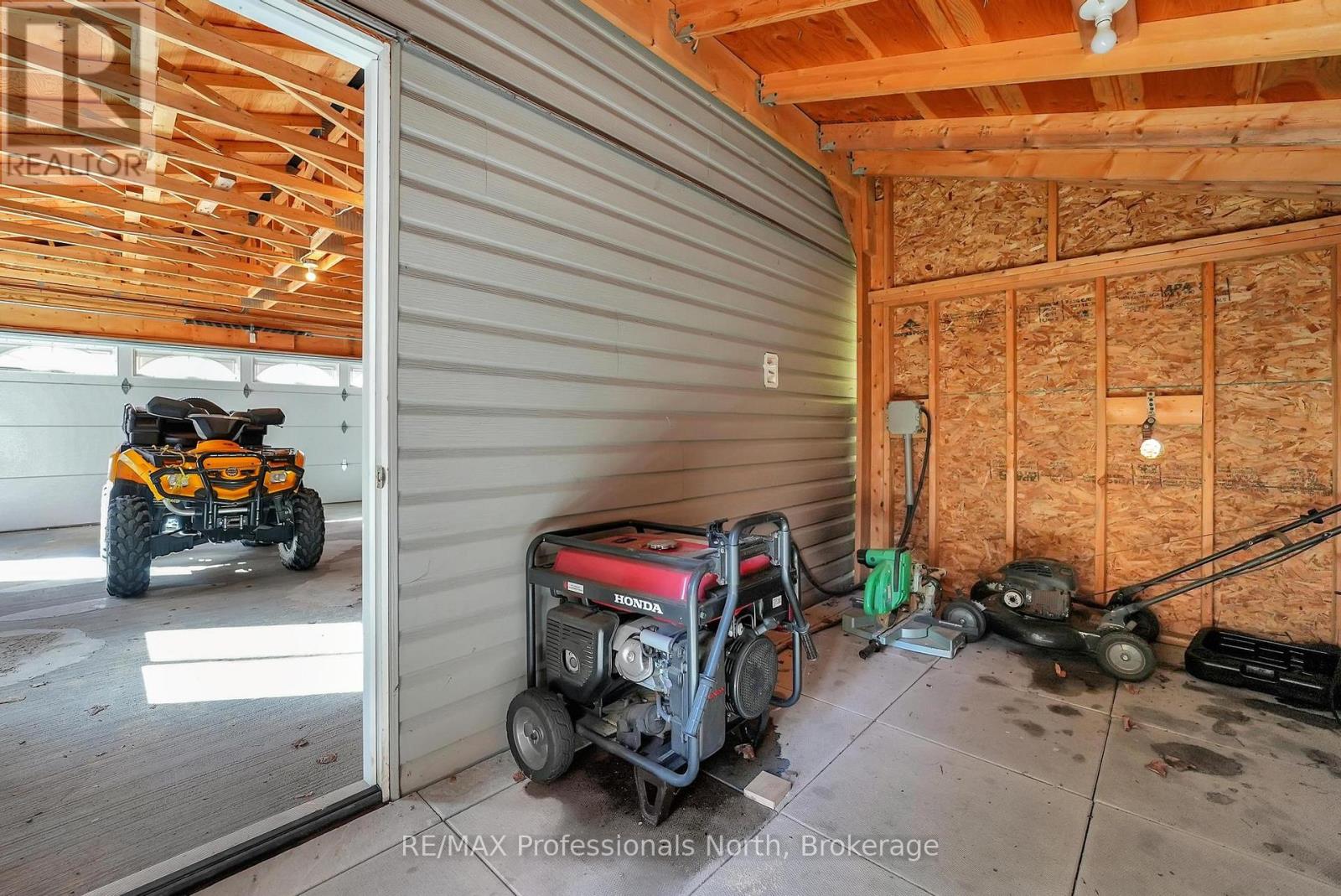 1966 Bacon Road, Minden Hills (Snowdon), Ontario  K0M 2A1 - Photo 42 - X12456562