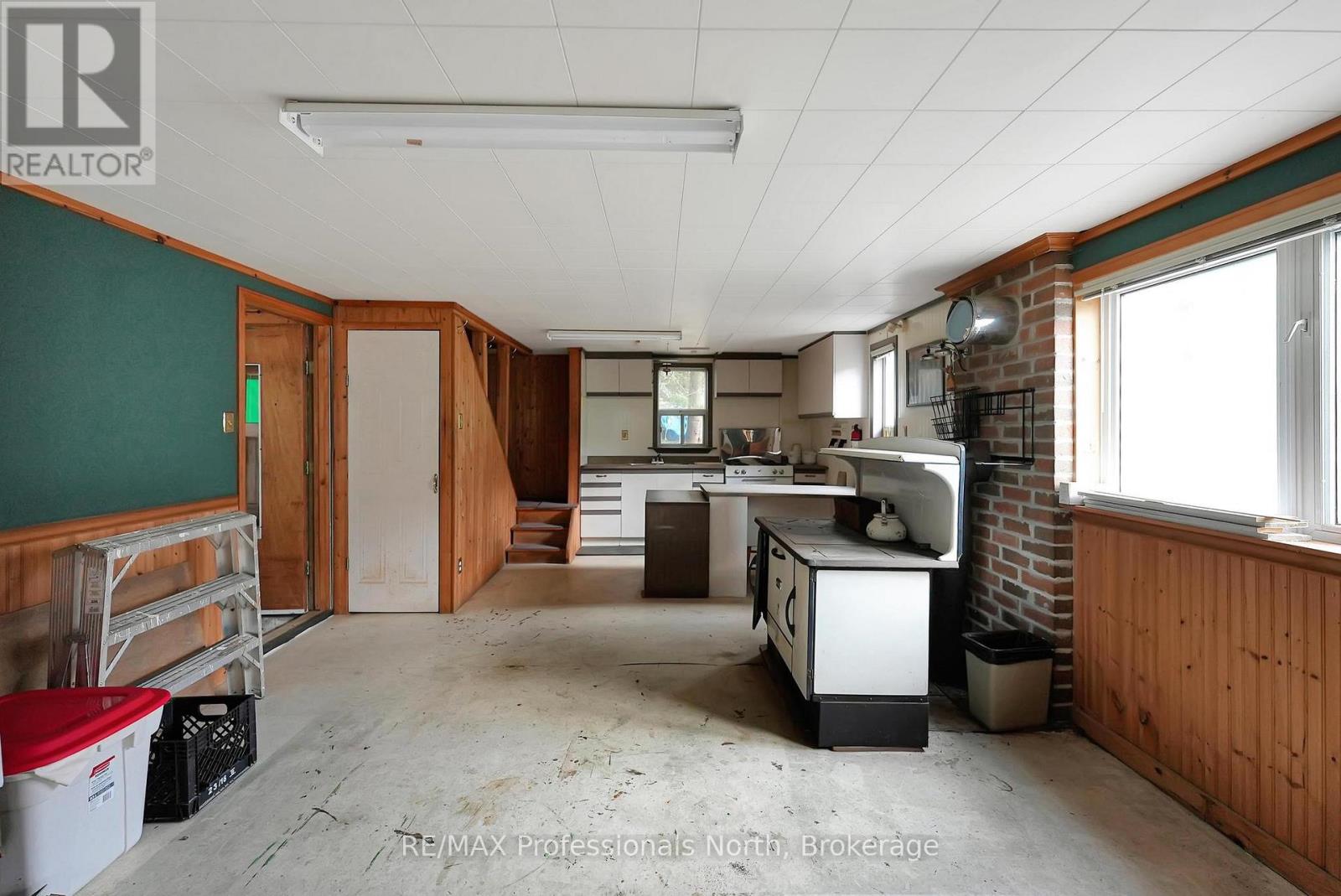 1966 Bacon Road, Minden Hills (Snowdon), Ontario  K0M 2A1 - Photo 47 - X12456562
