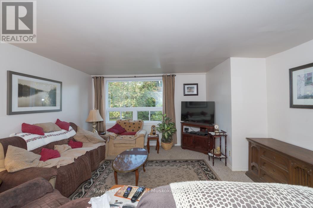 1397 Fraserburg Road, Bracebridge (Draper), Ontario  P1L 0A1 - Photo 20 - X12456579