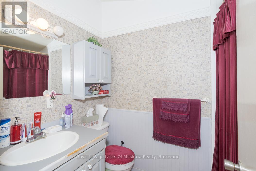 1397 Fraserburg Road, Bracebridge (Draper), Ontario  P1L 0A1 - Photo 29 - X12456579