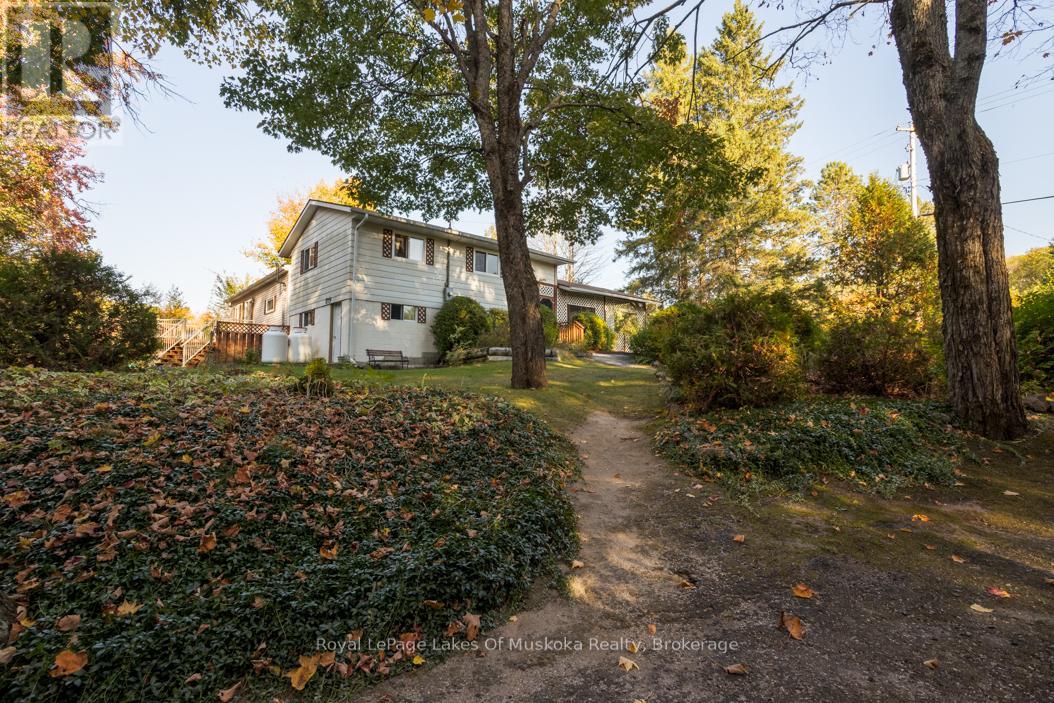 1397 Fraserburg Road, Bracebridge (Draper), Ontario  P1L 0A1 - Photo 3 - X12456579