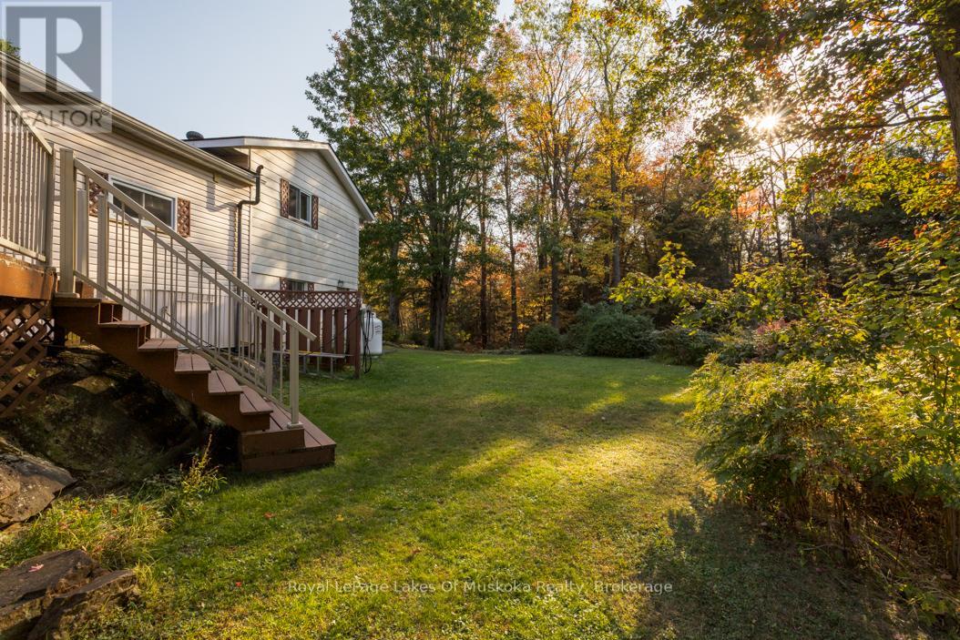 1397 Fraserburg Road, Bracebridge (Draper), Ontario  P1L 0A1 - Photo 5 - X12456579
