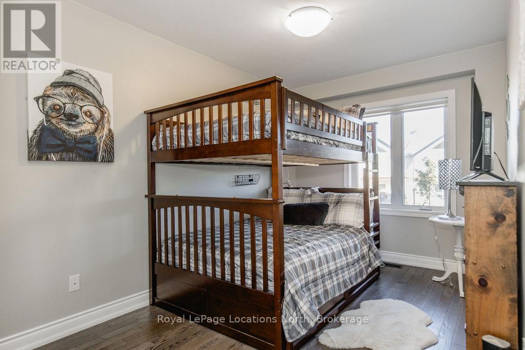 7 - 104 Kellies Way, Blue Mountains, Ontario  L9Y 0L5 - Photo 29 - X12456611
