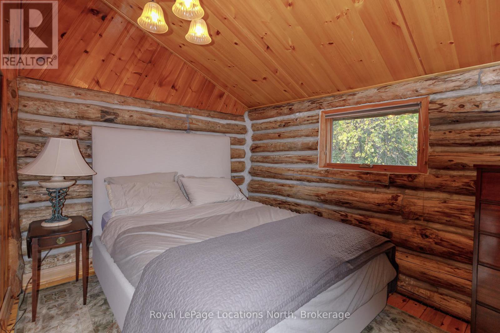 156 Sunset Boulevard, Blue Mountains, Ontario  N0H 2P0 - Photo 12 - X12456652
