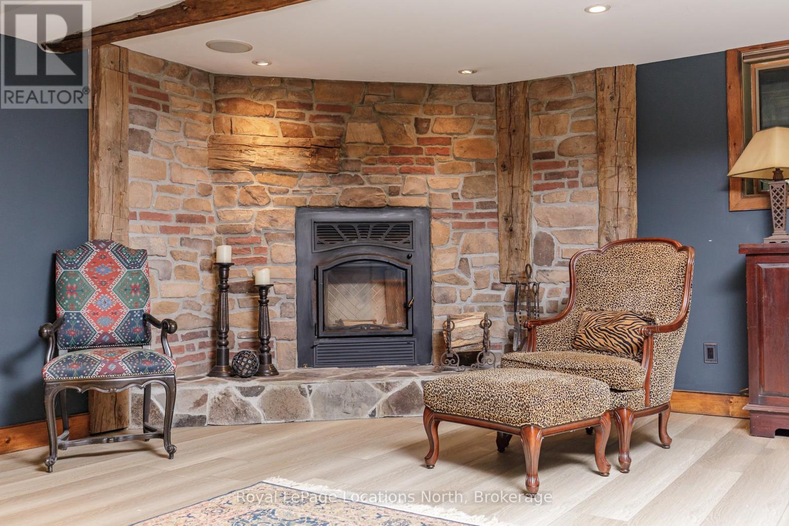156 Sunset Boulevard, Blue Mountains, Ontario  N0H 2P0 - Photo 3 - X12456652